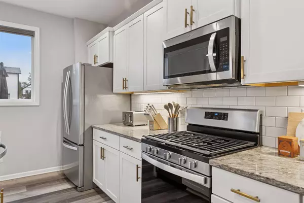 6813 5th ST N, Brooklyn Center, MN 55430