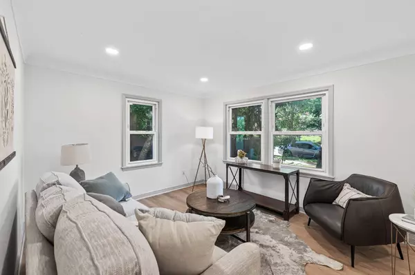 984 Fremont AVE, Saint Paul, MN 55106