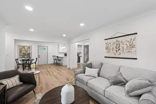 984 Fremont AVE, Saint Paul, MN 55106