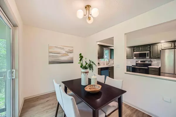 8222 Brandywine Pkwy, Brooklyn Park, MN 55444