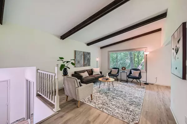 8222 Brandywine Pkwy, Brooklyn Park, MN 55444