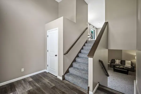 5009 Fairview AVE N, Crystal, MN 55429