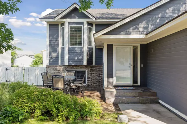 11119 Brittany DR N, Champlin, MN 55316