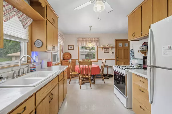 734 24th AVE N, South Saint Paul, MN 55075