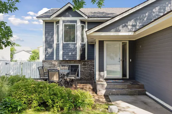 11119 Brittany DR N, Champlin, MN 55316