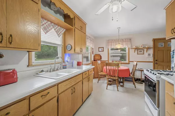 734 24th AVE N, South Saint Paul, MN 55075