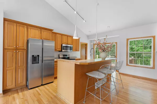 1016 Southern Woods PL SW, Rochester, MN 55902