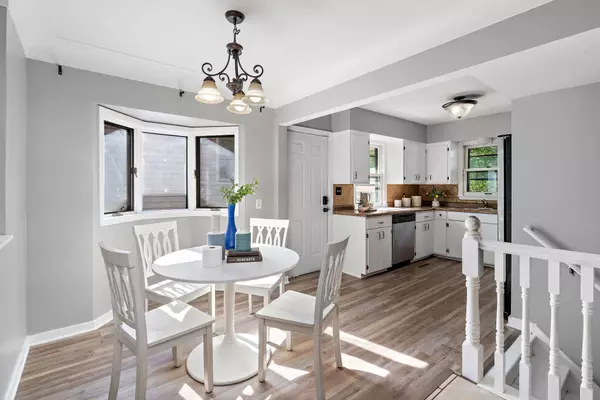 5037 Thomas AVE N, Minneapolis, MN 55430