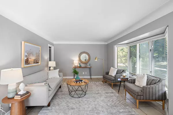 5037 Thomas AVE N, Minneapolis, MN 55430