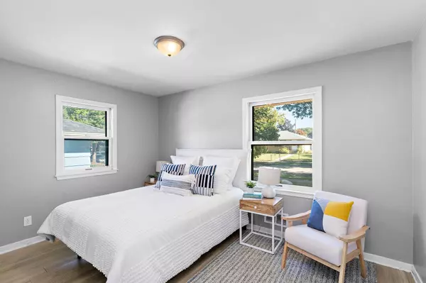 5037 Thomas AVE N, Minneapolis, MN 55430