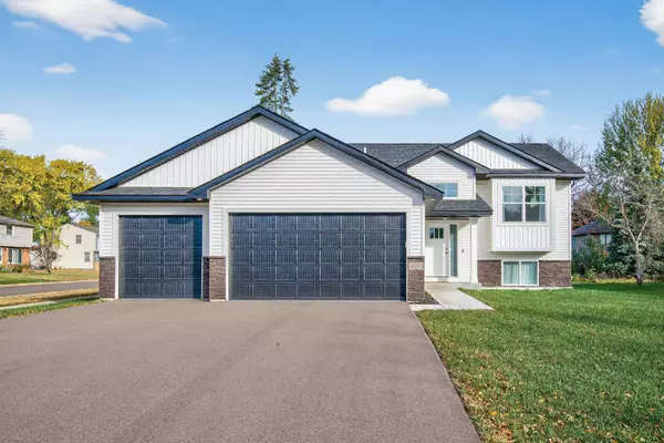 4193 119th LN NW, Coon Rapids, MN 55433