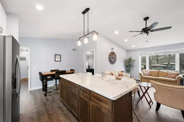 7007 River RD, Inver Grove Heights, MN 55076