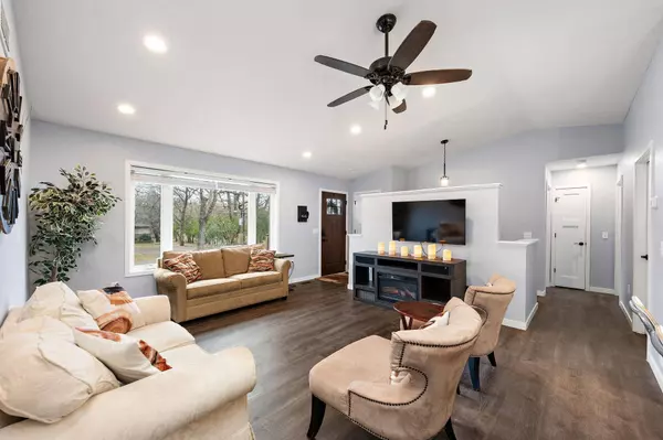 7007 River RD, Inver Grove Heights, MN 55076