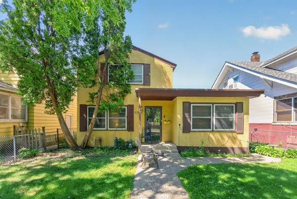 813 Minnehaha AVE W