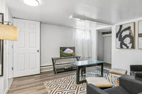 393 Geranium AVE E, Saint Paul, MN 55130