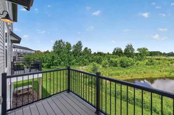 8658 London CIR NE #B, Blaine, MN 55449