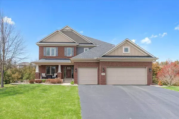 135 Bayberry CT, Hudson, WI 54016