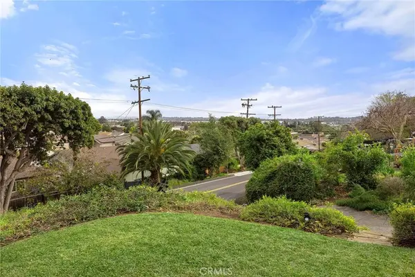 1061 N Euclid ST, La Habra, CA 90631