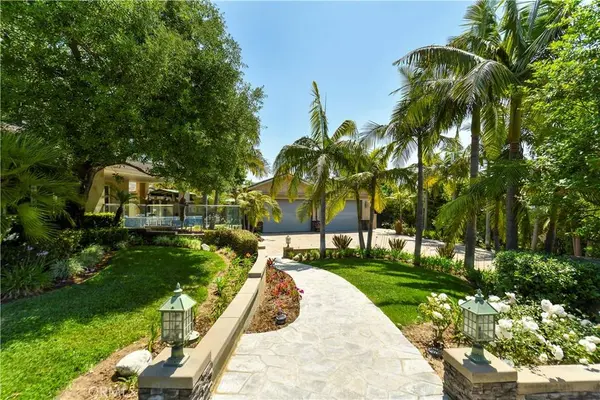 1422 Bella Vista DR, La Habra, CA 90631