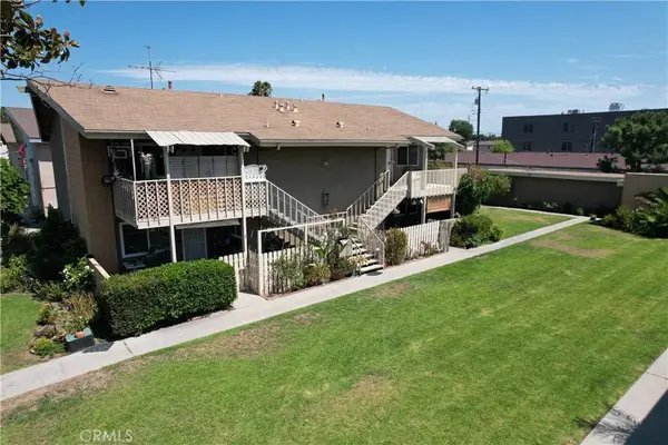 2360 W Greenacre, Anaheim, CA 92801