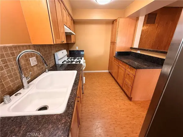 2360 W Greenacre, Anaheim, CA 92801