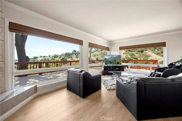 2261 Papaya DR, La Habra Heights, CA 90631