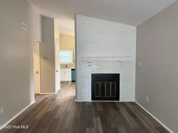 116 Twinwood DR, Jacksonville, NC 28546