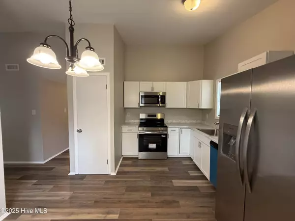 116 Twinwood DR, Jacksonville, NC 28546