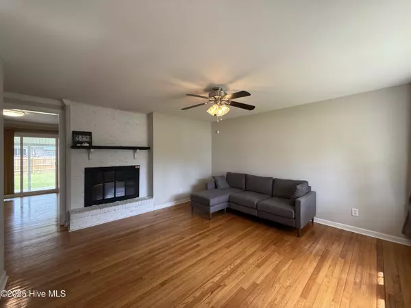 109 King Richard CT, Jacksonville, NC 28546