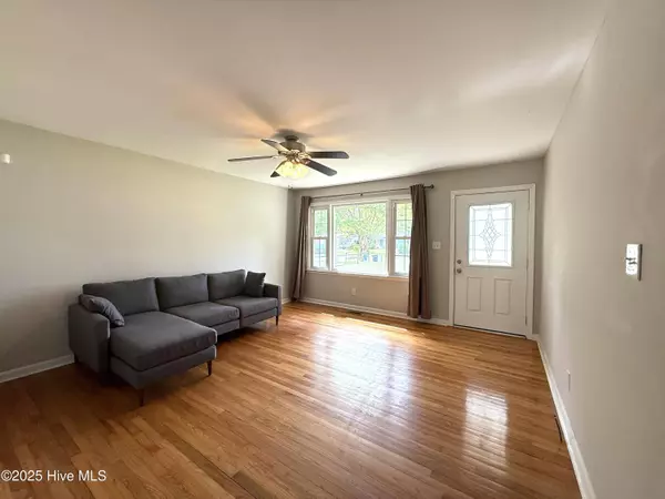 109 King Richard CT, Jacksonville, NC 28546