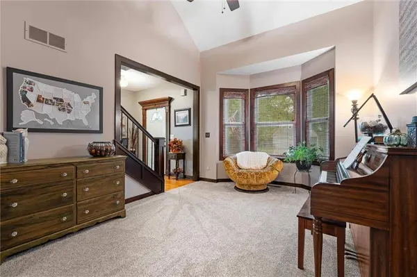 14408 S Alden CT, Olathe, KS 66062