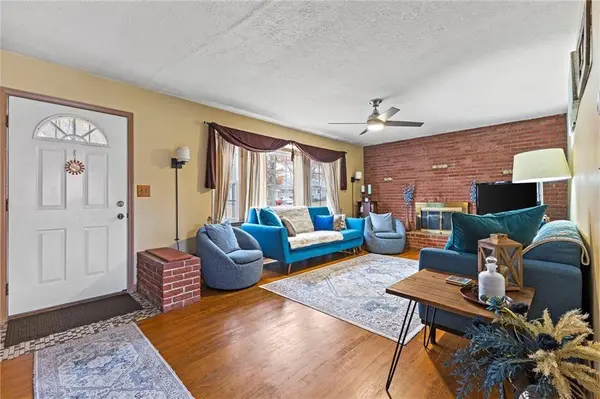 10100 E 86th TER, Raytown, MO 64138