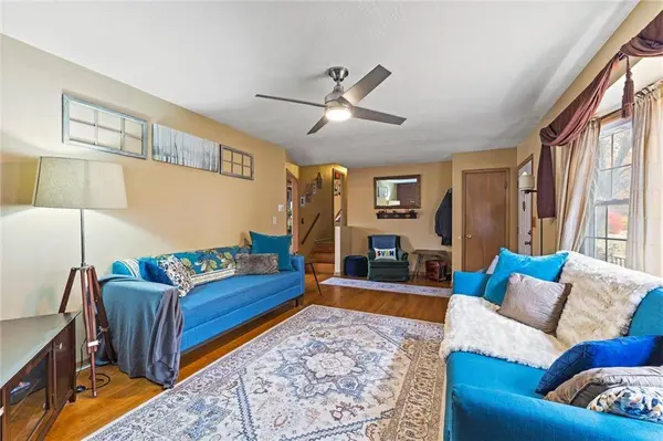 10100 E 86th TER, Raytown, MO 64138