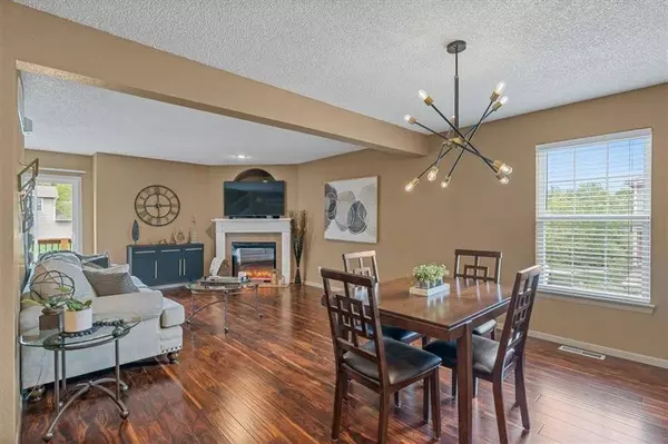 3513 NE Austin DR, Lee's Summit, MO 64064