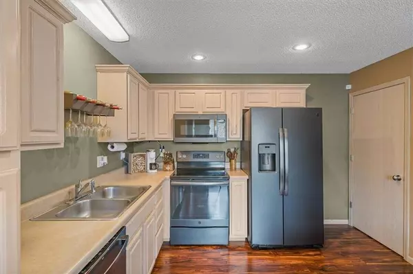 3513 NE Austin DR, Lee's Summit, MO 64064