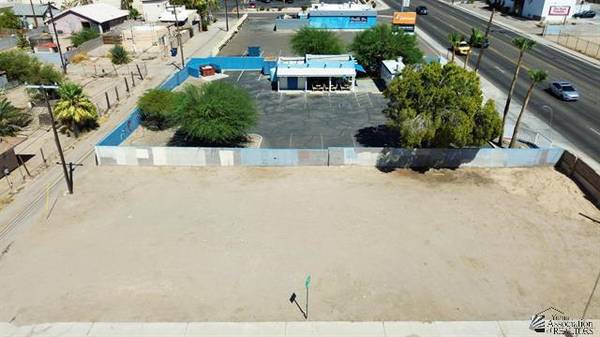 793 S 14th Ave, Yuma, AZ 85364-2843