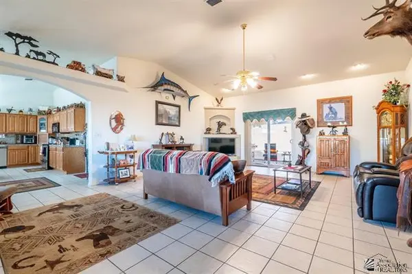 14530 E 55th St, Yuma, AZ 85367-8236