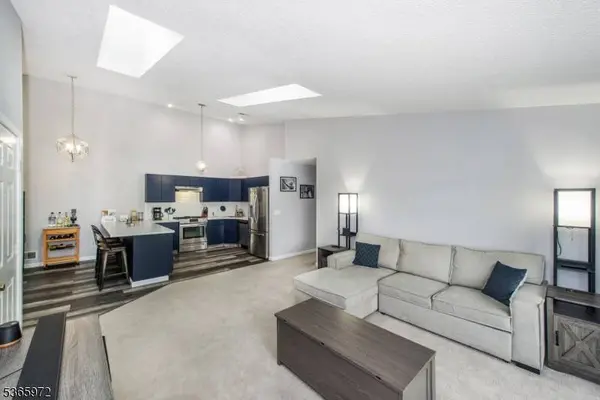 462 Poets Way, Mahwah Twp., NJ 07430