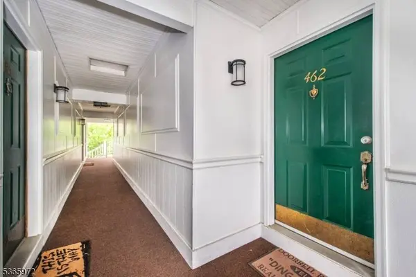 462 Poets Way, Mahwah Twp., NJ 07430