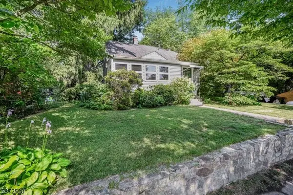 149 Jackson St, Wanaque Boro, NJ 07420