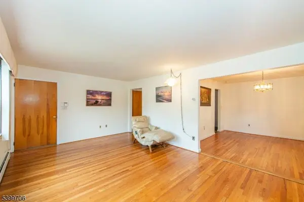 18 Birch St, Bloomfield Twp., NJ 07003