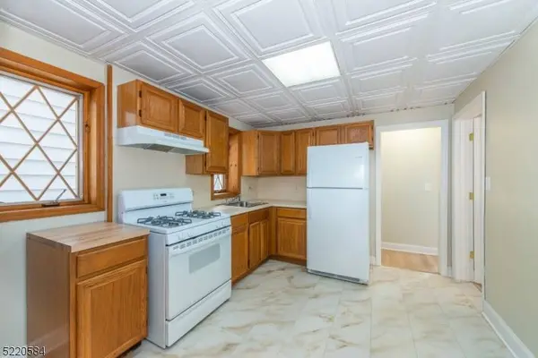 91 Walnut St, Bloomfield Twp., NJ 07003