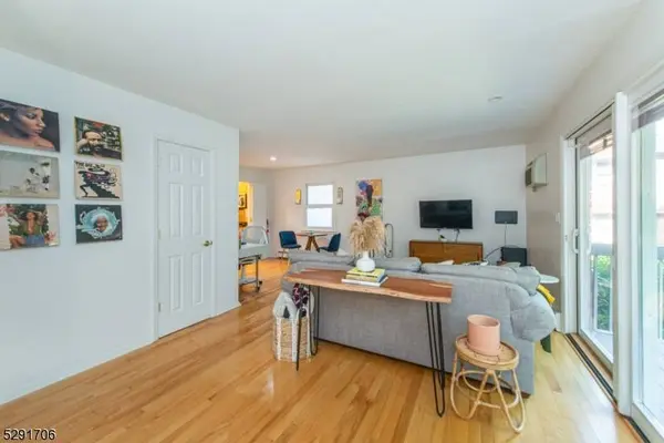 39 Harrison Ave #9, Montclair Twp., NJ 07042