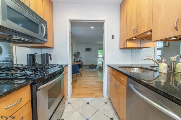 39 Harrison Ave #9, Montclair Twp., NJ 07042