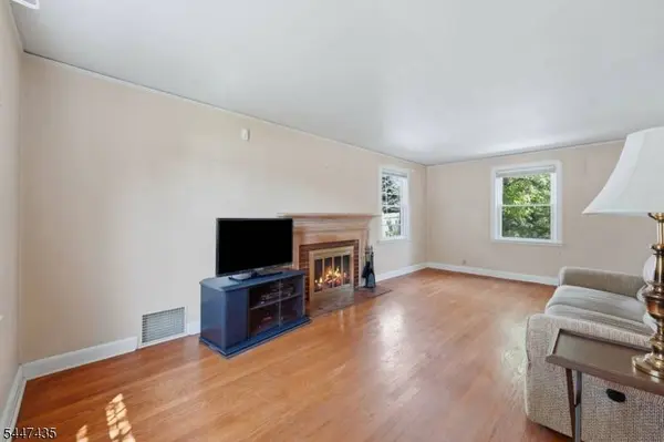 21 Wagner St, Bloomfield Twp., NJ 07003