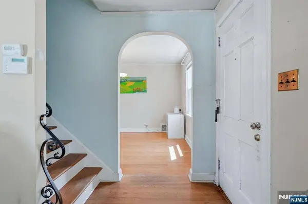 21 Wagner ST, Bloomfield, NJ 07003