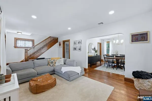 50 Payne AVE, Midland Park, NJ 07432