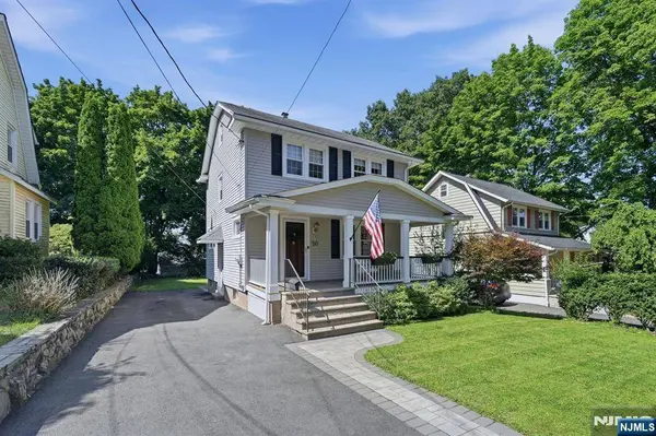 50 Payne AVE, Midland Park, NJ 07432