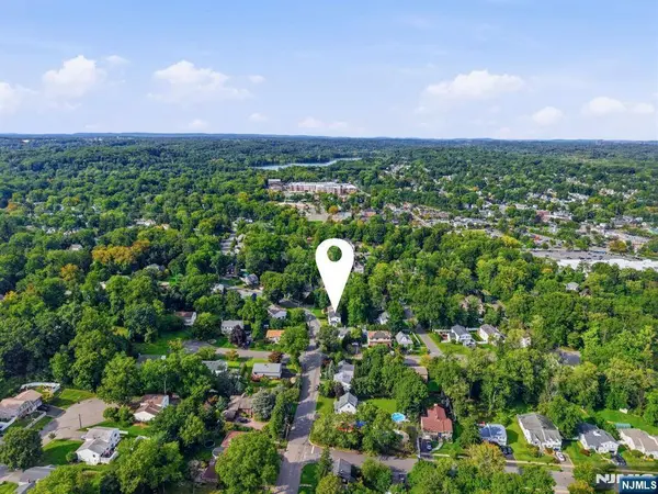 20 Yesler WAY, Hillsdale, NJ 07642