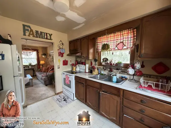 219 Jolley, Douglas, WY 82633